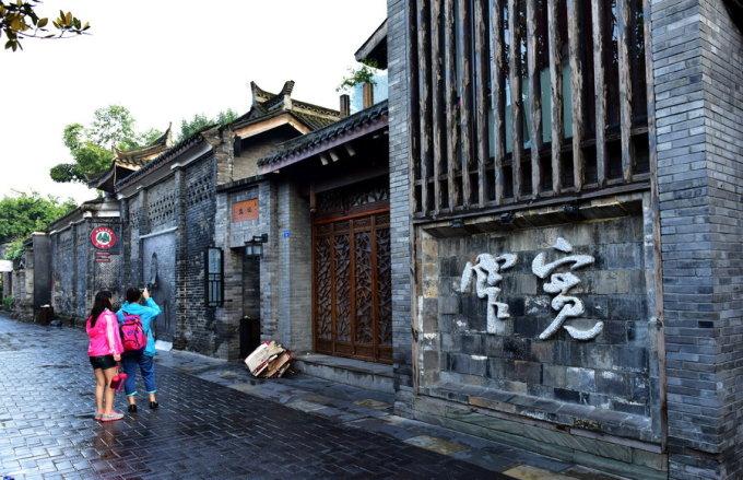 人气惨淡！大批店铺倒闭！淮安12万方大型商业体8年后处境尴尬…